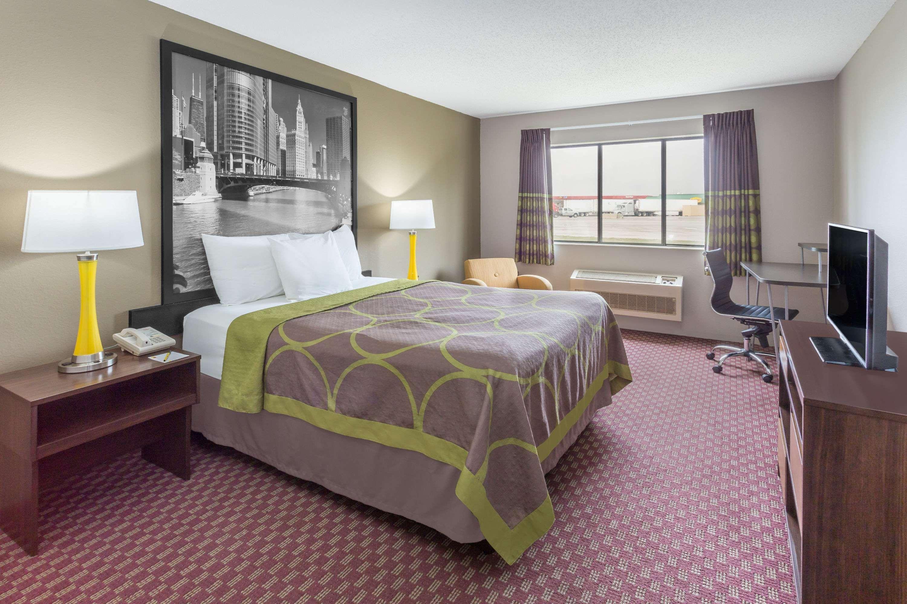Super 8 By Wyndham Hebron Lowell Area Buitenkant foto