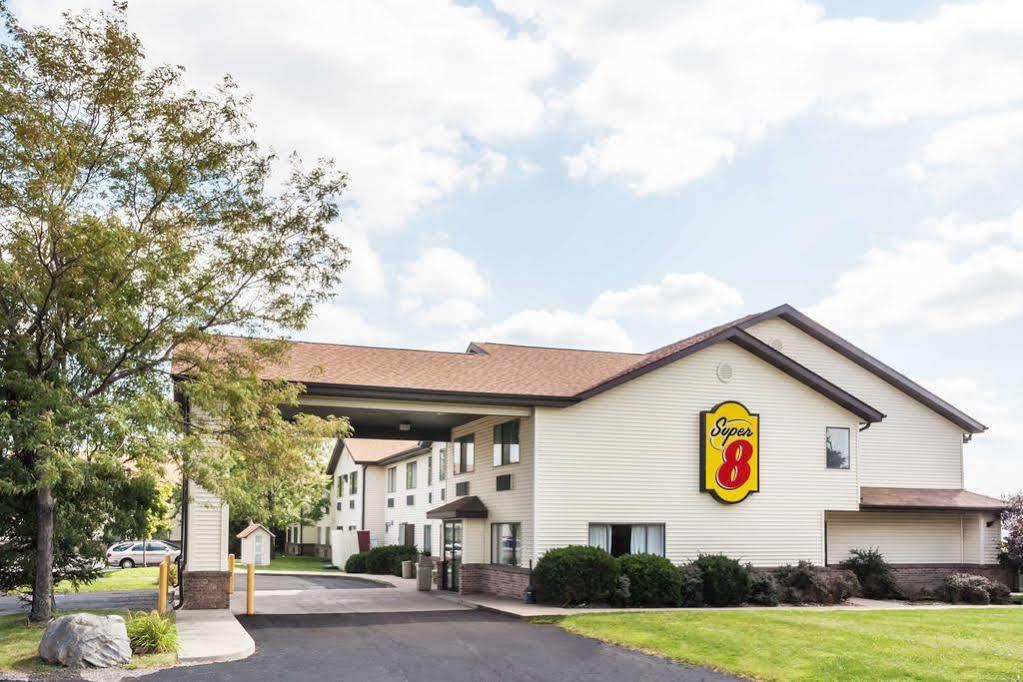 Super 8 By Wyndham Hebron Lowell Area Buitenkant foto